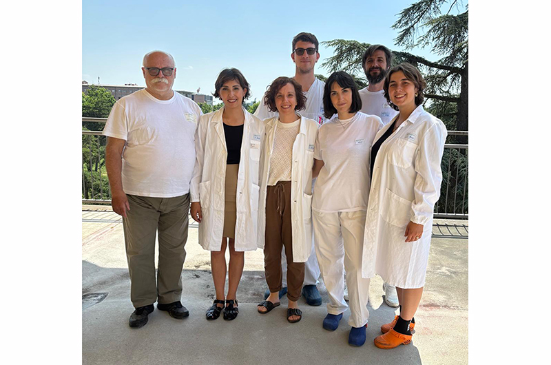 Tumore al seno, uno studio del “Biometlab” della Medicina Trasfusionale di Reggio Emilia spiega come una sostanza prodotta dalle piastrine aiuti le cellule cancerogene a diffondersi Tumore al seno, uno studio del “Biometlab” della Medicina Trasfusionale di Reggio Emilia spiega come una sostanza prodotta dalle piastrine aiuti le cellule cancerogene a diffondersi