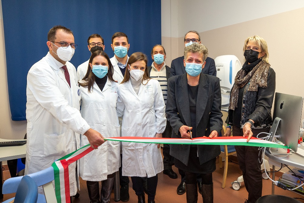 Taglio del nastro inaugurazione fluorangiografo