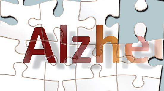 I volontari dell’Associazione Alzheimer nella sede della Medicina di Gruppo di Correggio   Il progetto “Più Vicini” affianca le famiglie dei malati
